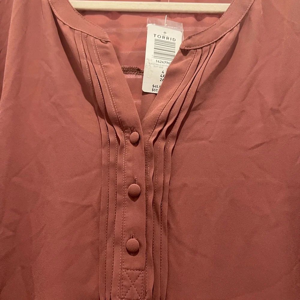 NWT Torrid Long Sleeve Pink Blouse 4X - Picture 3 of 6